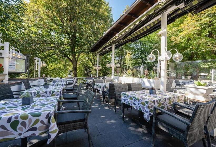 펜션 Landgasthof Adler