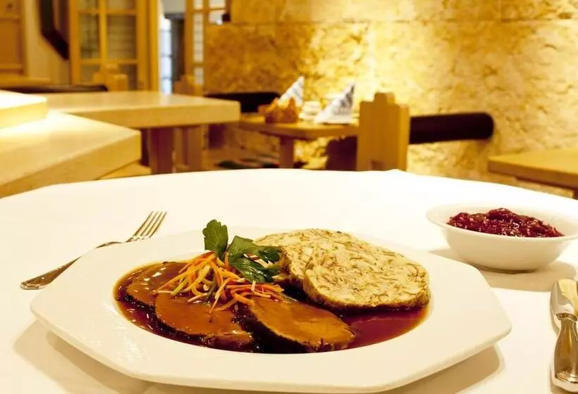 ペンション Zur Post