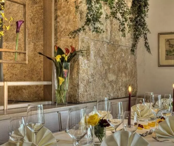 ペンション Zur Post