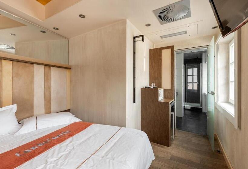 Wirtshaus & Hotel Landsknecht