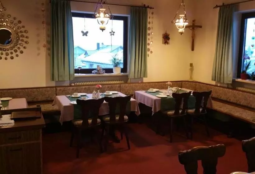 住宿加早餐  Pension Haus Inge