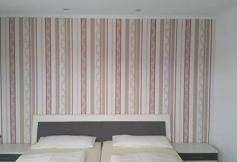 住宿加早餐  Pension Haus Inge