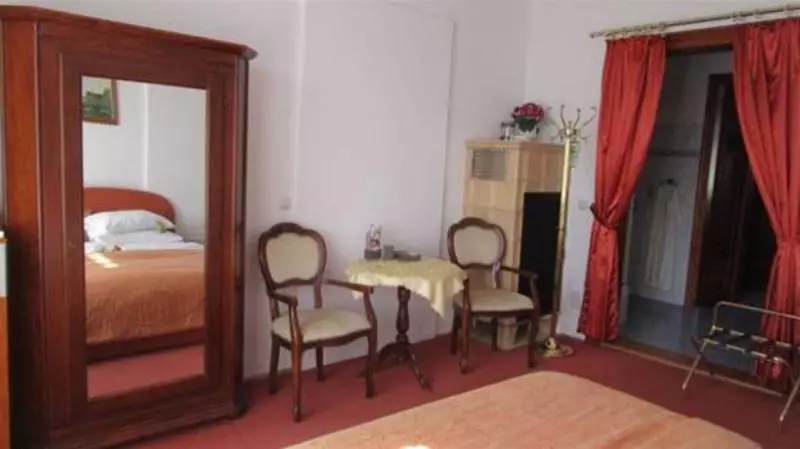 تختخواب و صبحانه Pension Villa Marie