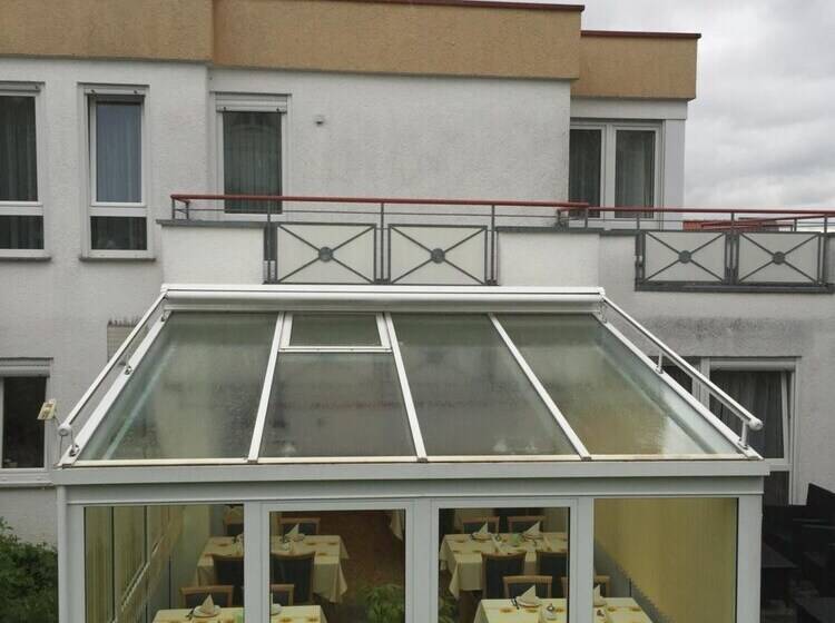 Airport Hotel Stetten