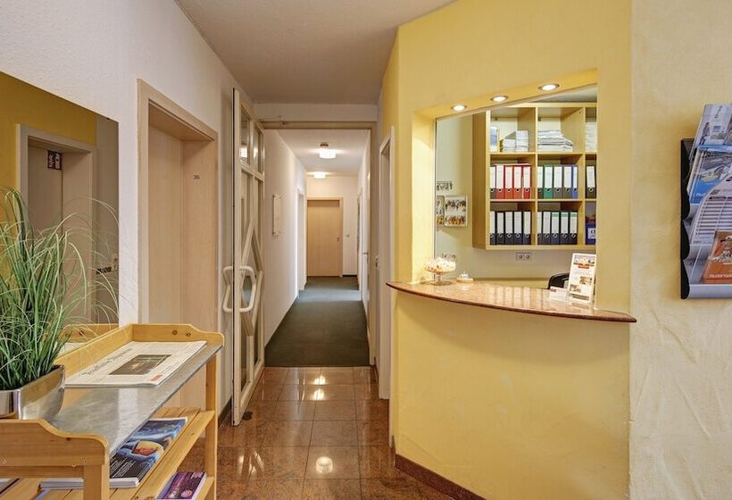 Airport Hotel Stetten