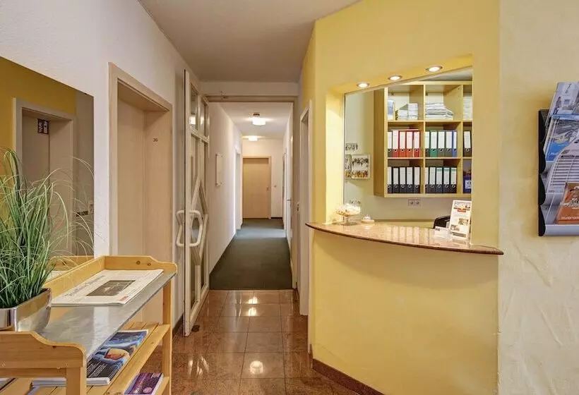 Airport Hotel Stetten