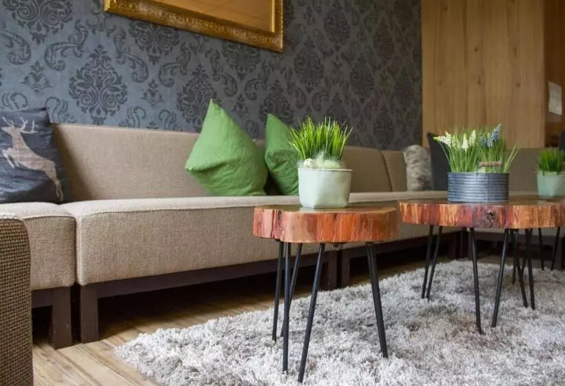 בית מלון כפרי Am Bergl