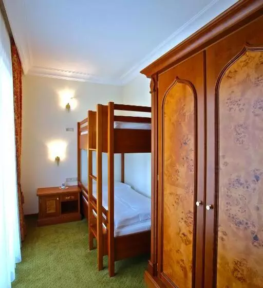 בית מלון כפרי Am Schloßberg