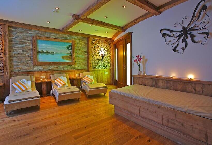 Отель Am Schloßberg