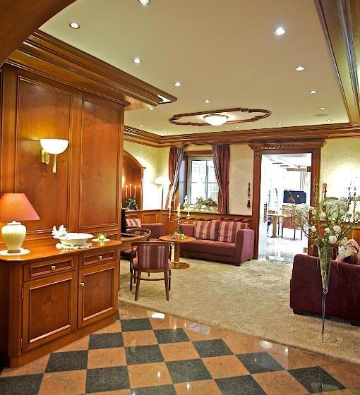 Отель Am Schloßberg