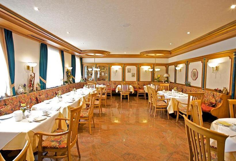 Отель Am Schloßberg