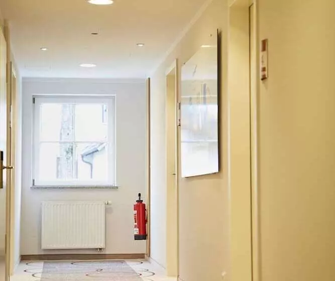 Отель Bed&breakfast Erber