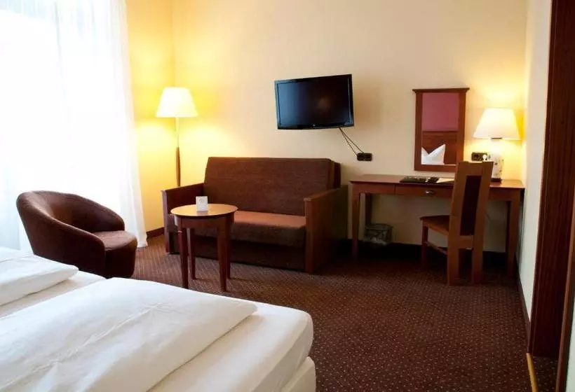 Отель City Garni