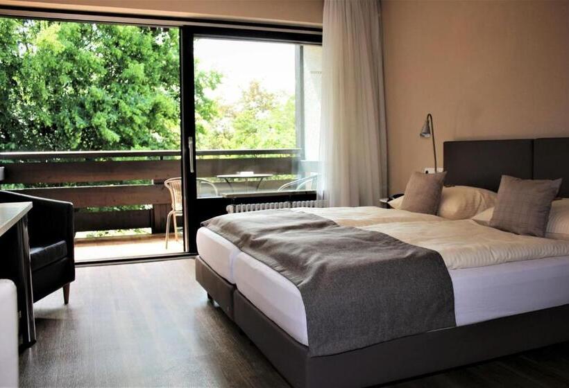 فندق Garni Bellevue