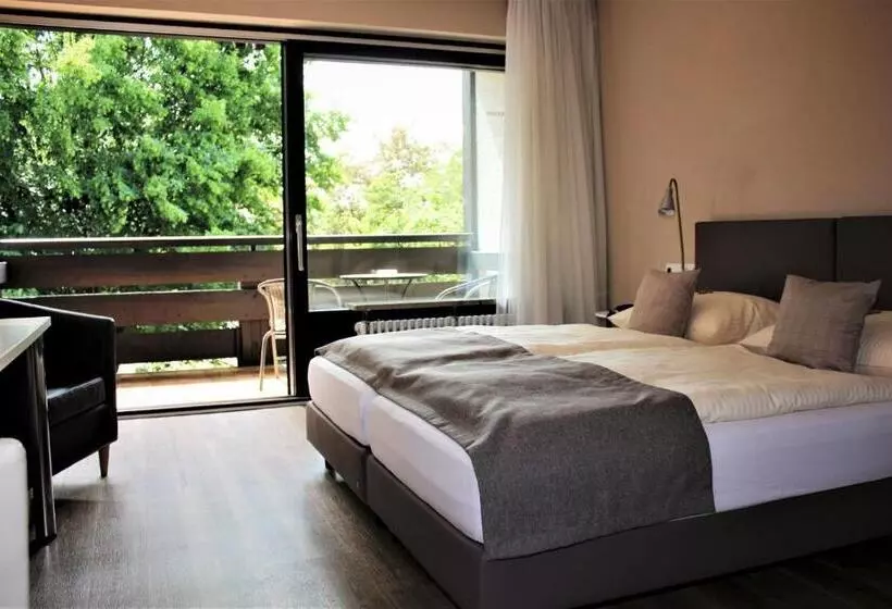 فندق Garni Bellevue