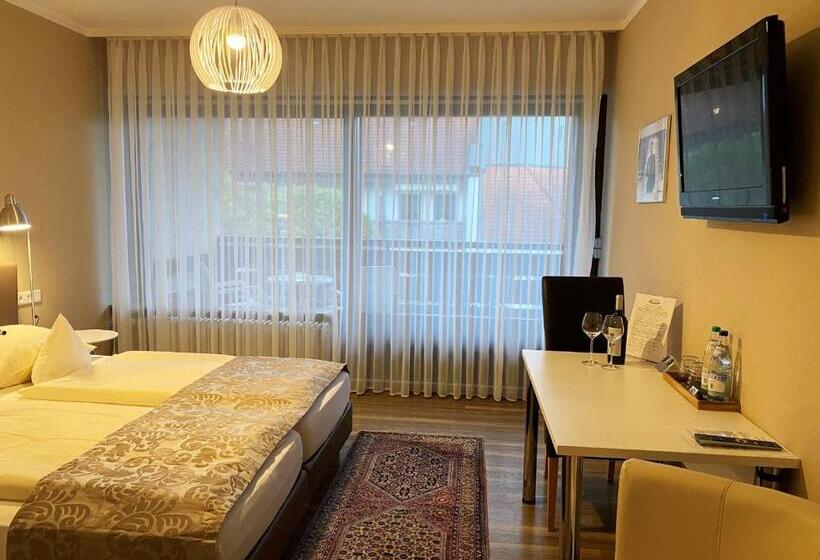 فندق Garni Bellevue