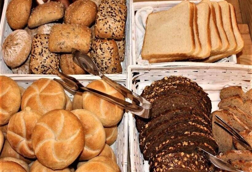 فندق Garni Bellevue