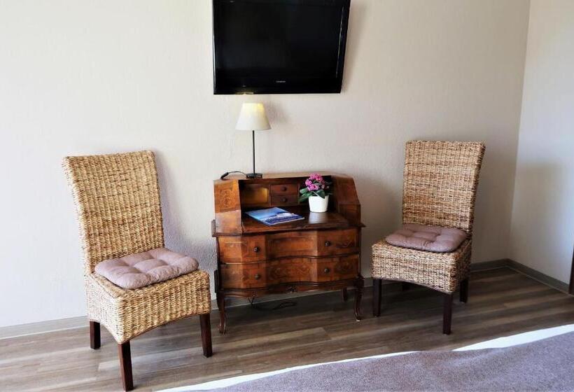 فندق Garni Bellevue