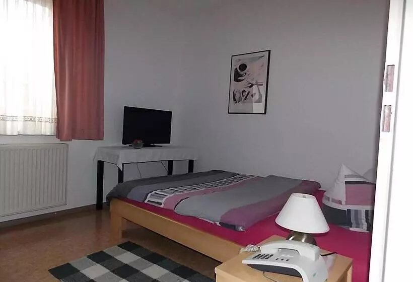 בית מלון כפרי Gasthof Goldener Stern