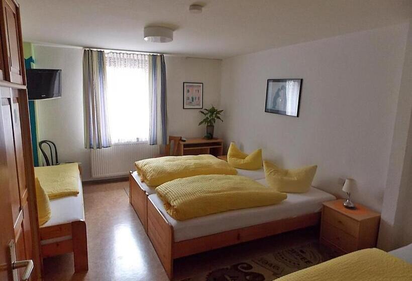 בית מלון כפרי Gasthof Goldener Stern