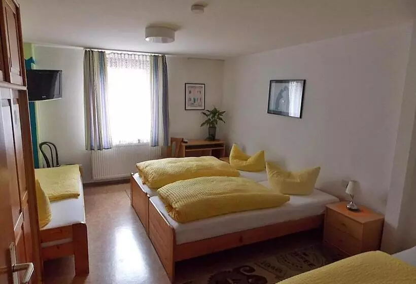 בית מלון כפרי Gasthof Goldener Stern