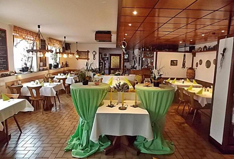 בית מלון כפרי Gasthof Goldener Stern