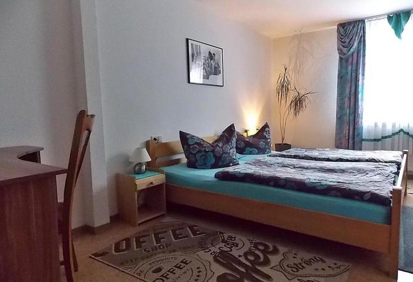 בית מלון כפרי Gasthof Goldener Stern