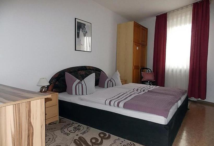 בית מלון כפרי Gasthof Goldener Stern