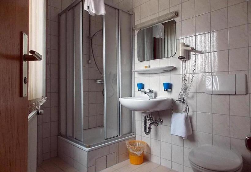 בית מלון כפרי Gasthof Goldener Stern