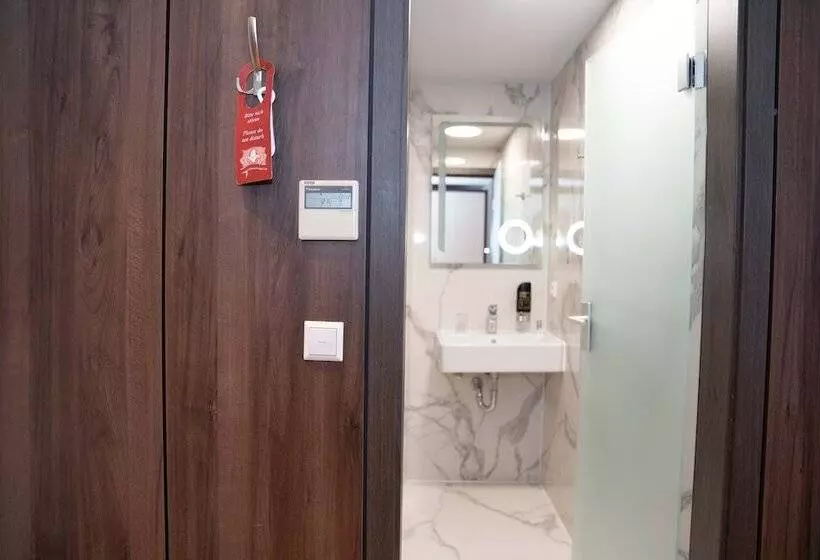 בית מלון כפרי & Restaurant Knote