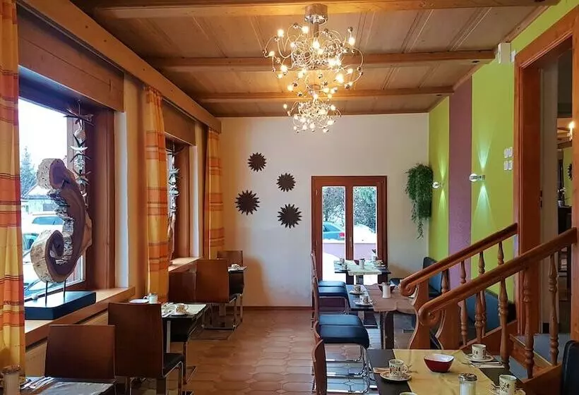 Отель Leonhardihof