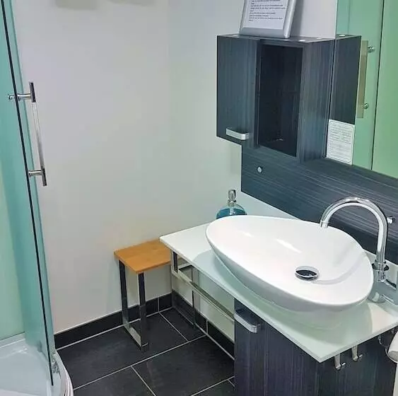 Отель Leonhardihof