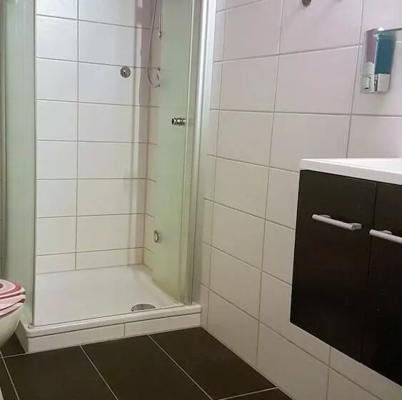 Отель Leonhardihof