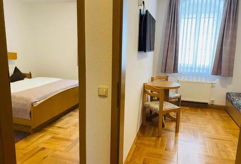 هتل Rotgiesserhaus