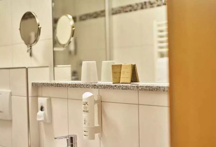 Wander Und Aktivhotel Adam Bräu