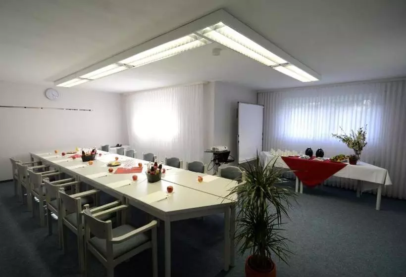 ホテル Weingarten