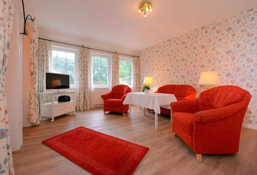 Landhaus Hotel Garni Strampenhof