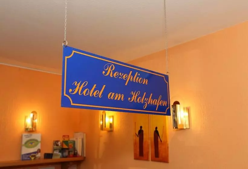 호텔 Am Holzhafen