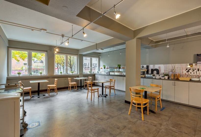 ホテル a&o Koln Hauptbahnhof