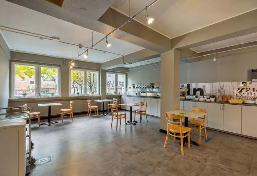 ホテル a&o Koln Hauptbahnhof