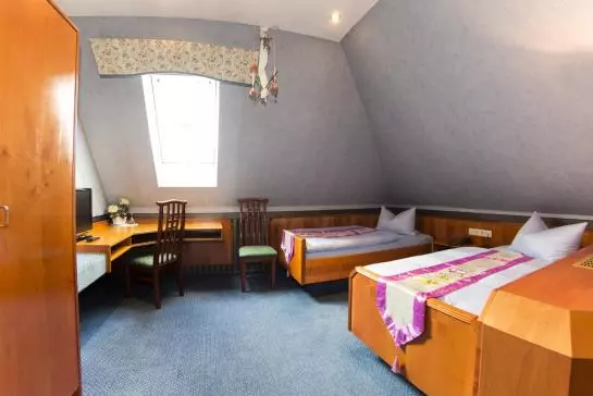 فندق & Restaurant Asia New World