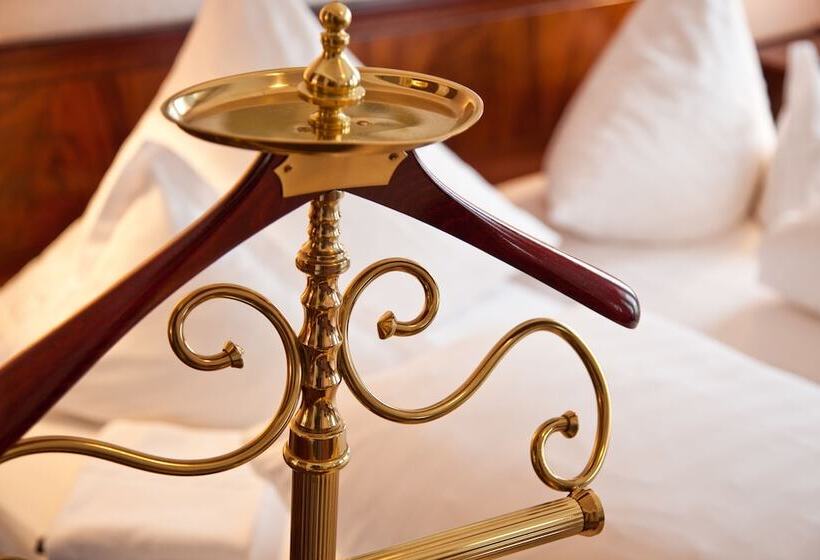 בית מלון כפרי Chateau Fontenay