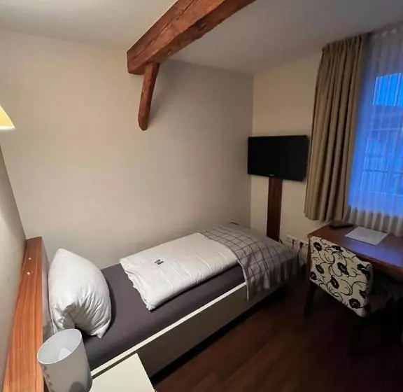 Отель Gasthaus Lindenhof