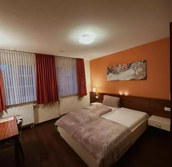 Отель Gasthaus Lindenhof