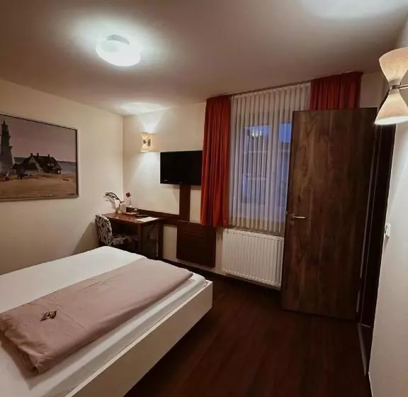 Отель Gasthaus Lindenhof