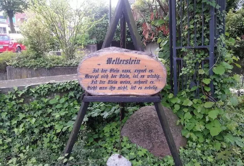 Отель Gasthof Altes Farmhaus Und Apartment