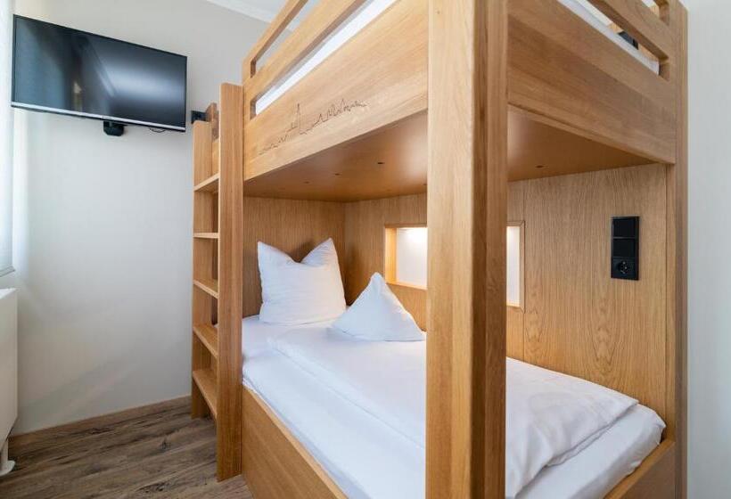 ホテル & Gasthof Richard Held