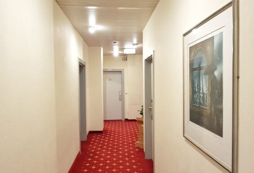 酒店 Kronprinz Garni