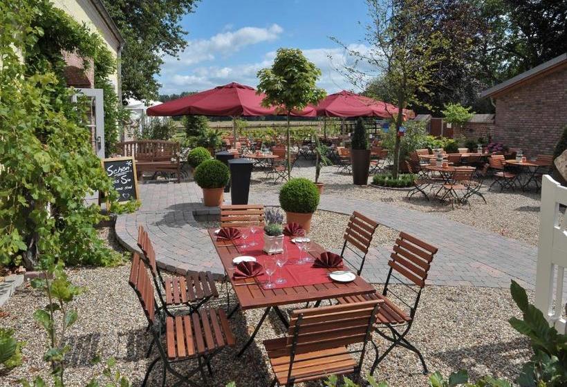 Отель Landgut Am Hochwald