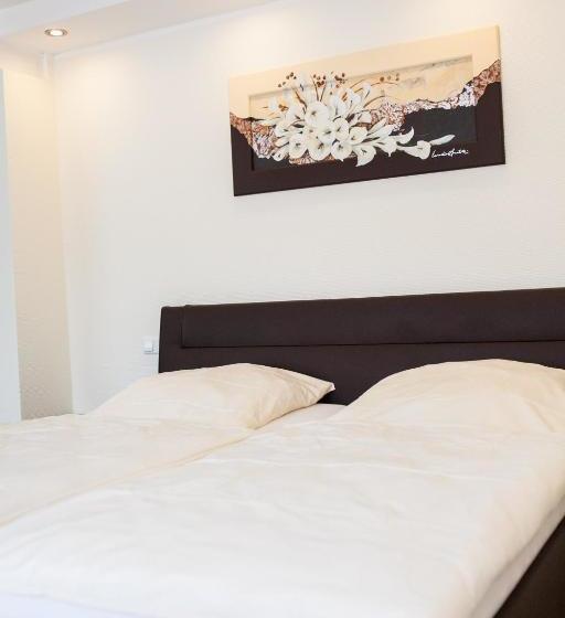 Отель Landgut Am Hochwald